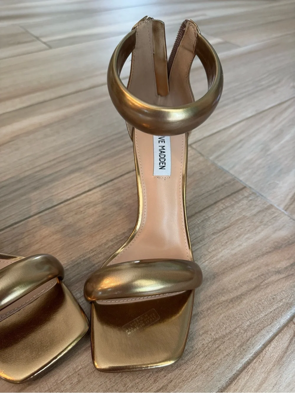 Steve Madden Partay Gold Bronze Metallic Stiletto Sandals Square Toe Size 8